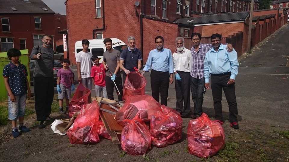 Volunteers clear 23 bags of rubbish from Whalley Range