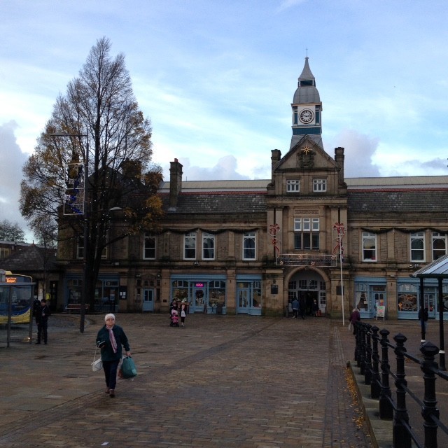 Darwen Town Hall now open after flood in reception