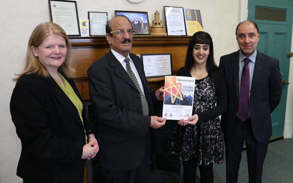 Leader welcomes Young Citizen award winner