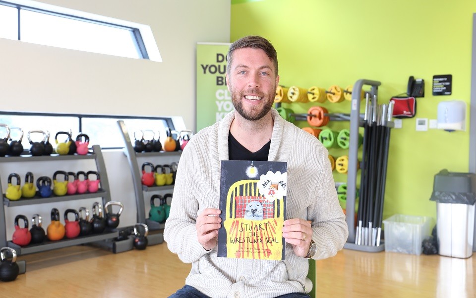 Lifeguard Janek publishes first children’s book