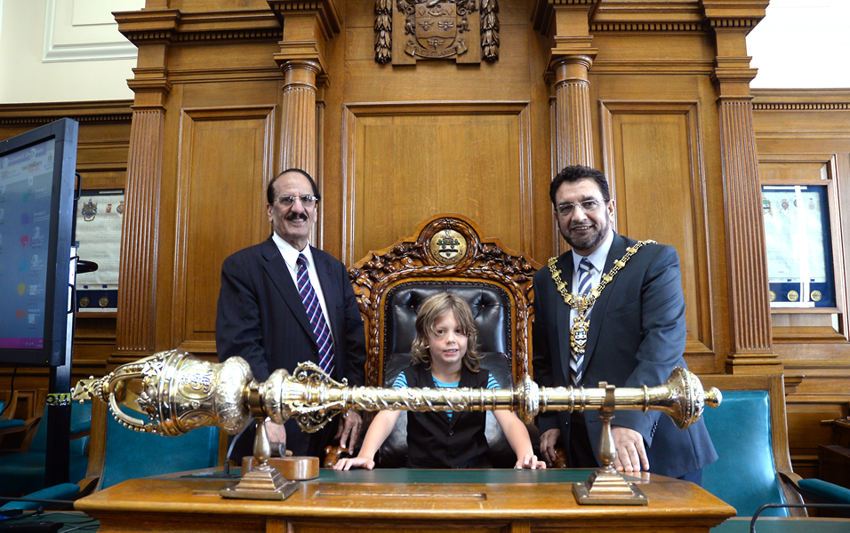 Seven year old celebrated for litter picking efforts