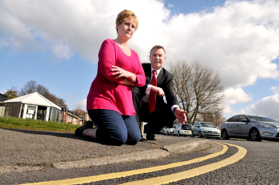 New road markings warn parents to park safely